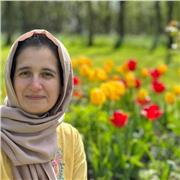 Science teacher offering lessons to medical& science students